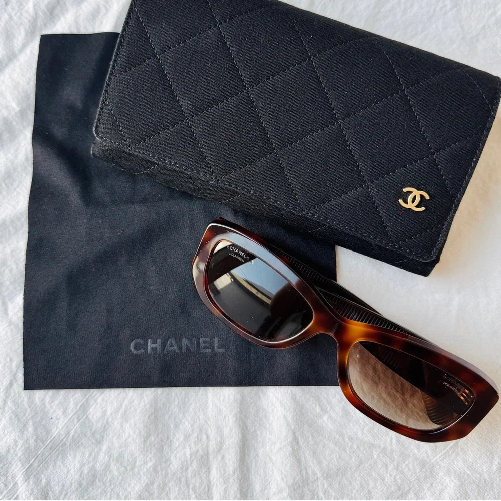 CHANEL Retangle Sunglasses 5493 - Picture 9 of 16